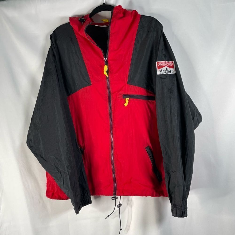 Vintage Marlboro Adventure Team Track Suit Size
XL